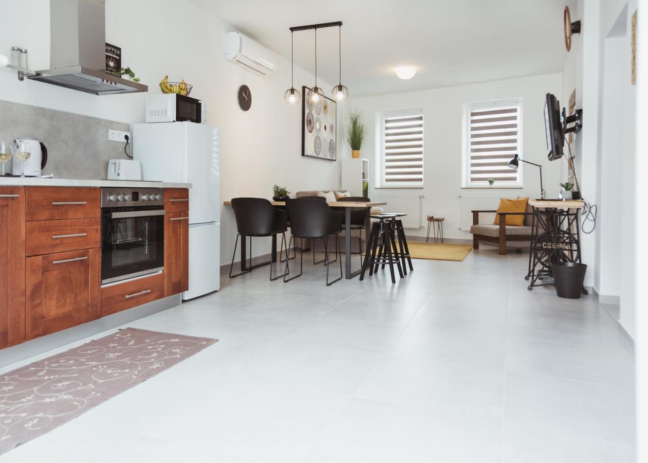Major11 Apartman - Zsolnay Negyed Pécs Zewnętrze zdjęcie